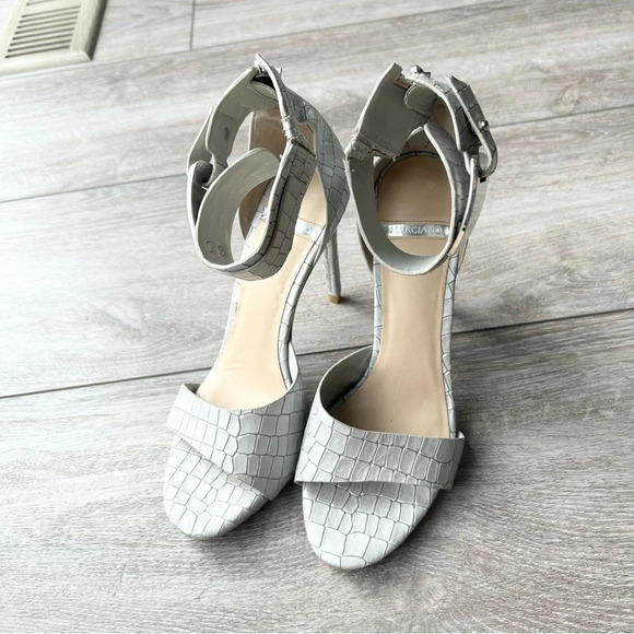 GUESS  by Marciano Silver Croc Print Stiletto Heels All Leather - Picture 1 of 15